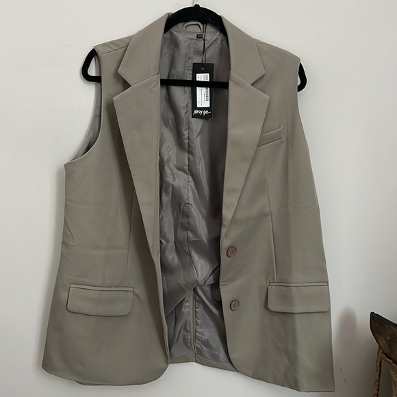 Nasty Gal Tops - Nasty Gal Sleeveless Blazer Vest